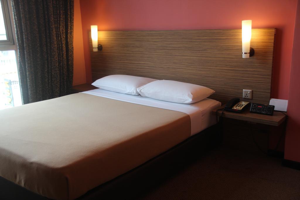 Classique Hotel Сингапур Стая снимка